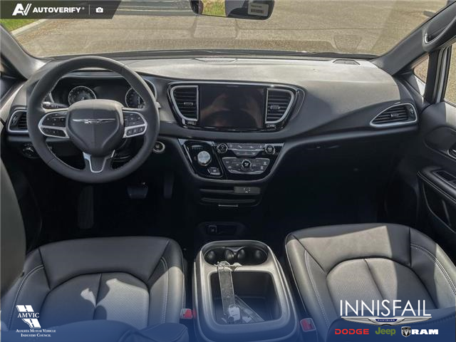 2026 Chrysler Grand Caravan SXT (Stk: TC008) in Innisfail - Image 9 of 28