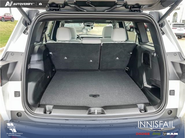 2026 Jeep Cherokee Laredo/Limited (Stk: TJ034) in Innisfail - Image 17 of 26