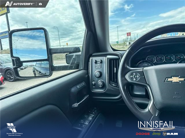 2018 Chevrolet Silverado 1500 2LZ (Stk: P1240) in Innisfail - Image 8 of 21