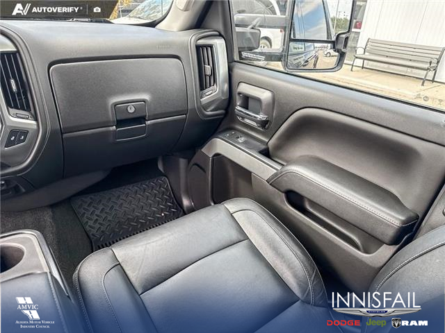 2018 Chevrolet Silverado 1500 2LZ (Stk: P1240) in Innisfail - Image 16 of 21