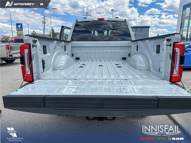 2025 Ford F-350 Platinum (Stk: P7071) in Olds - Image 12 of 25