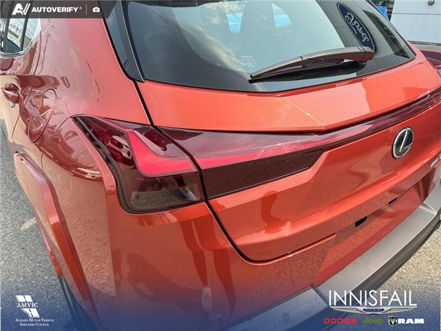 2024 Lexus UX 250h Base (Stk: P7103) in Olds - Image 11 of 25