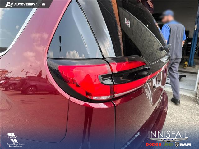 2022 Chrysler Pacifica Touring L (Stk: P7092) in Olds - Image 11 of 25