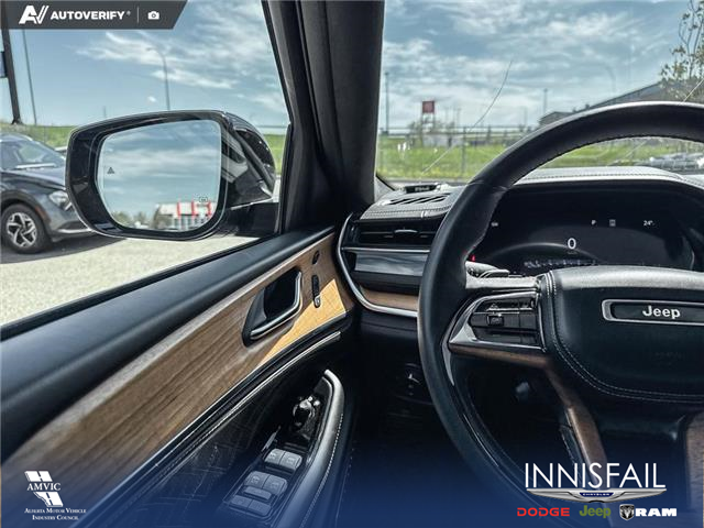 2023 Jeep Grand Cherokee L Summit (Stk: P1274) in Innisfail - Image 8 of 20