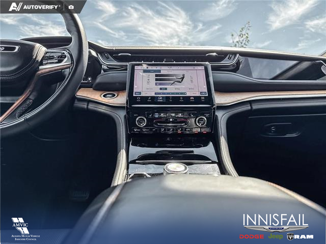 2023 Jeep Grand Cherokee L Summit (Stk: P1274) in Innisfail - Image 13 of 20