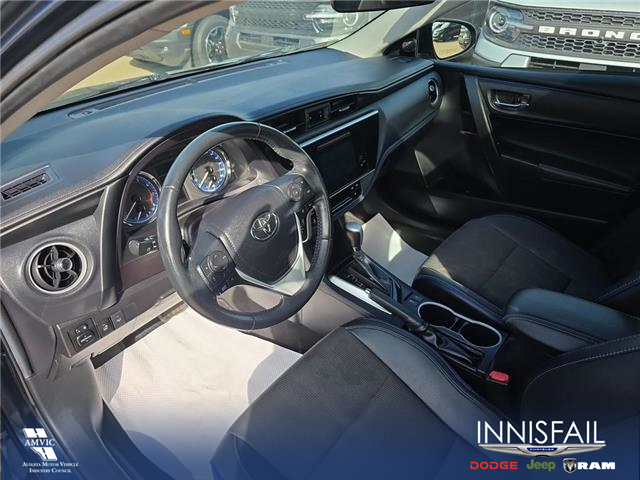 2018 Toyota Corolla SE (Stk: U38230) in Red Deer - Image 6 of 7