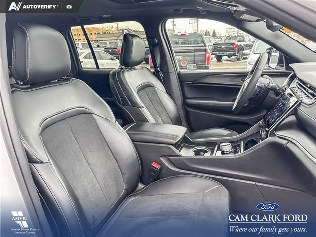 2025 Jeep Grand Cherokee Laredo (Stk: P7008) in Olds - Image 22 of 25
