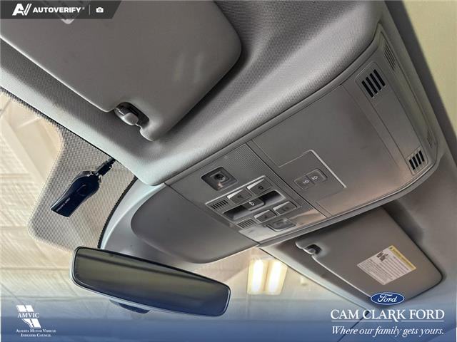 2022 Volkswagen Taos Highline (Stk: P15055) in Airdrie - Image 21 of 25