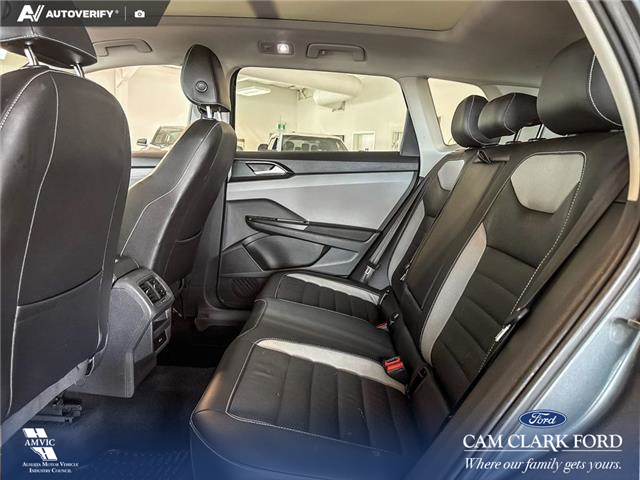 2022 Volkswagen Taos Highline (Stk: P15055) in Airdrie - Image 23 of 25