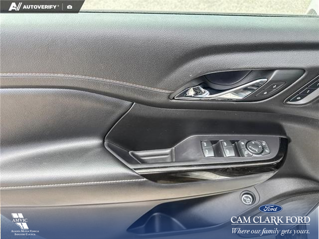 2022 GMC Acadia AT4 (Stk: P1245) in Innisfail - Image 7 of 19