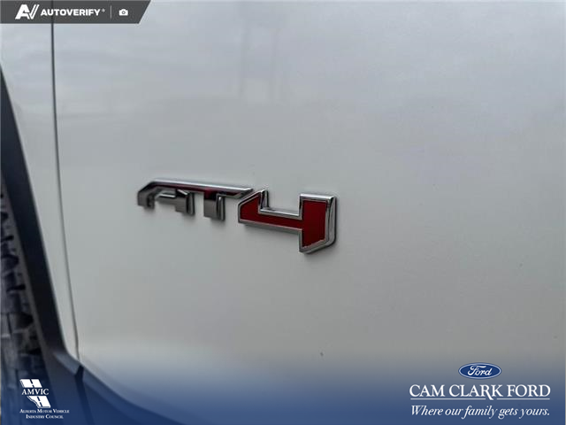 2022 GMC Acadia AT4 (Stk: P1245) in Innisfail - Image 18 of 19