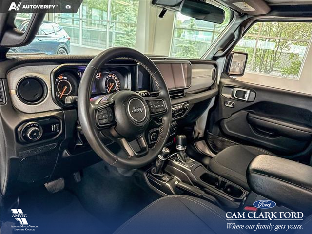 2024 Jeep Wrangler Sport (Stk: P15243) in Airdrie - Image 13 of 25