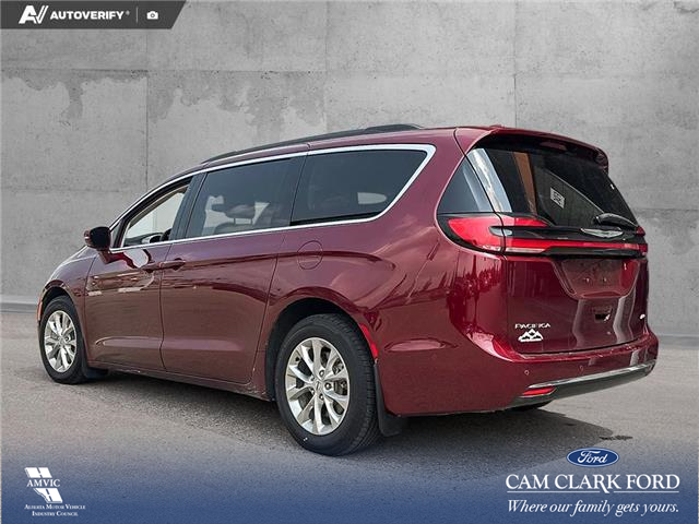 2022 Chrysler Pacifica Touring L (Stk: P7092) in Olds - Image 4 of 25