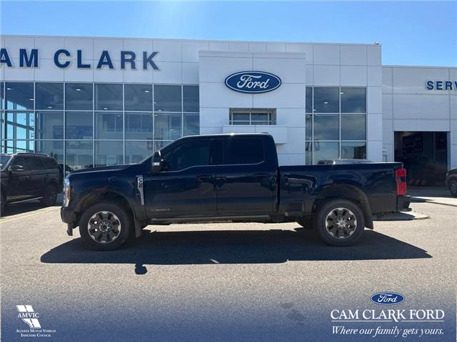 2024 Ford F-350 King Ranch (Stk: P7121) in Olds - Image 3 of 5