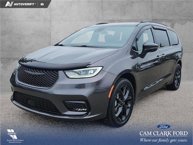2023 Chrysler Pacifica Touring-L (Stk: U38240) in Red Deer - Image 1 of 24 2023 Chrysler Pacifica Touring-L (Stk: U38240) in Red Deer - Image 1 of 24