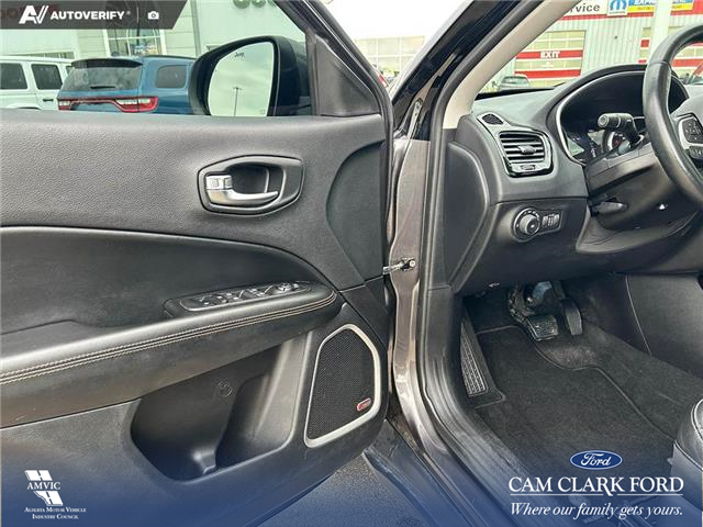 2018 Jeep Compass Limited (Stk: P1278) in Innisfail - Image 7 of 18
