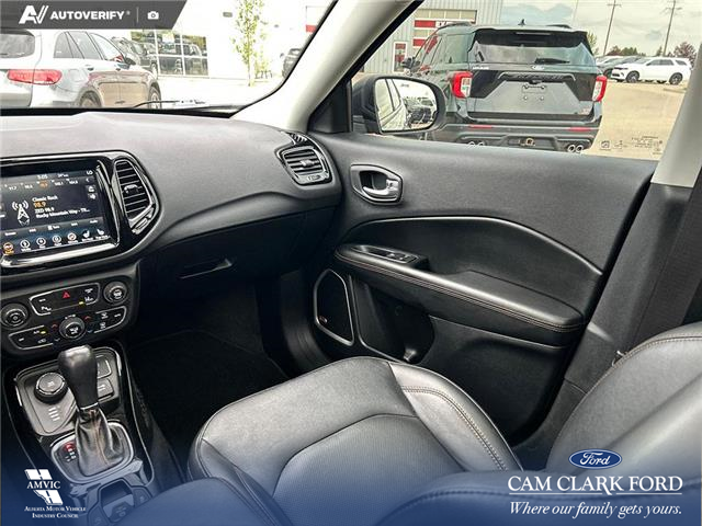 2018 Jeep Compass Limited (Stk: P1278) in Innisfail - Image 15 of 18