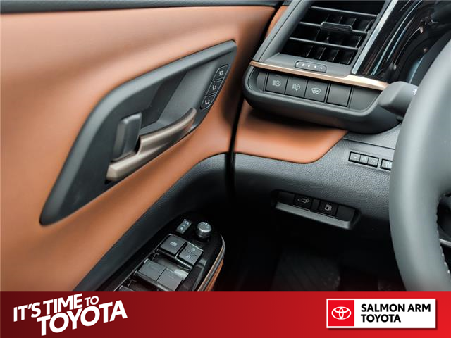 2026 Toyota Crown Signia Limited (Stk: SCS48773) in Salmon Arm - Image 17 of 25