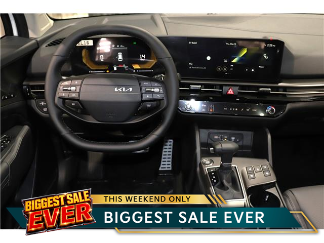 2026 Kia Sportage EX Premium w/Red Interior (Stk: 26975) in Edmonton - Image 15 of 29 2026 Kia Sportage EX Premium w/Red Interior (Stk: 26975) in Edmonton - Image 15 of 29