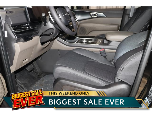 2026 Kia Carnival Hybrid LX+ (Stk: 27212) in Edmonton - Image 10 of 27