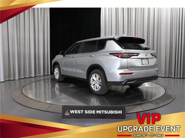 2026 Mitsubishi Outlander ES (Stk: T26669) in Edmonton - Image 4 of 30