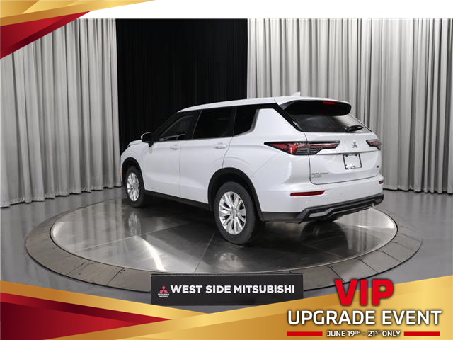 2026 Mitsubishi Outlander ES (Stk: T26660) in Edmonton - Image 4 of 30