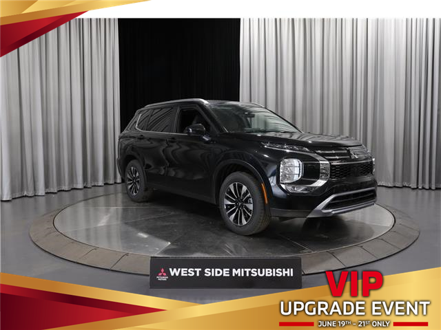 2026 Mitsubishi Outlander LE (Stk: T26678) in Edmonton - Image 1 of 32