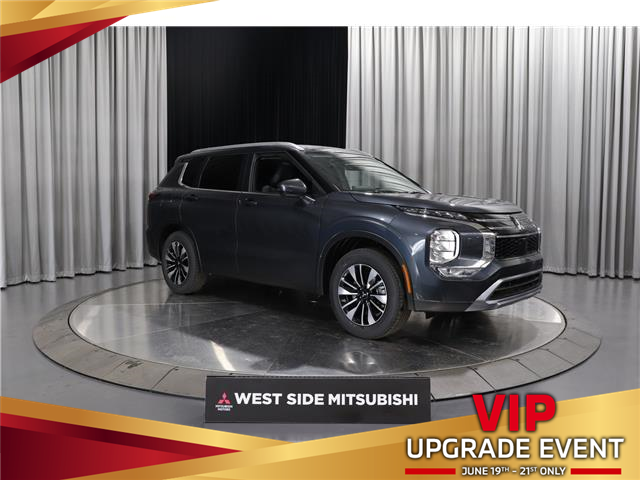 2026 Mitsubishi Outlander LE (Stk: T26708) in Edmonton - Image 1 of 32