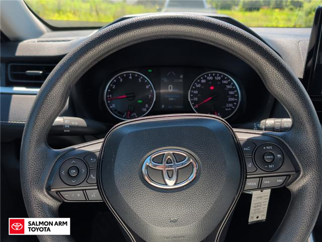 2022 Toyota RAV4 LE (Stk: S05558P) in Salmon Arm - Image 14 of 25