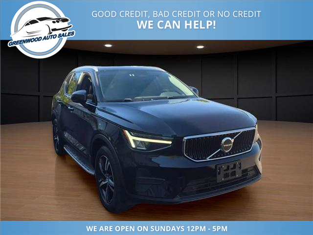 2023 Volvo XC40 B4 Core (Stk: 23-096069) in Greenwood - Image 3 of 19