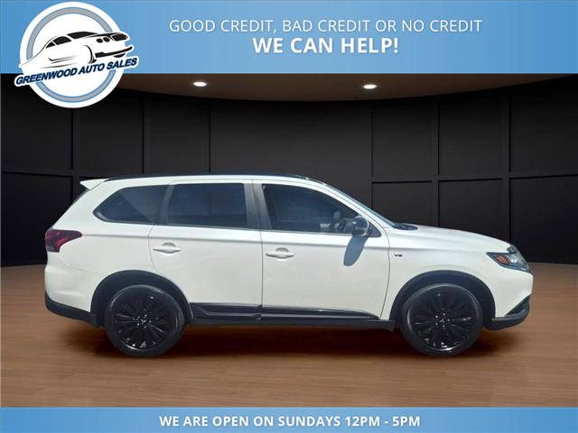 2020 Mitsubishi Outlander Limited Edition (Stk: 20-604094) in Greenwood - Image 4 of 22