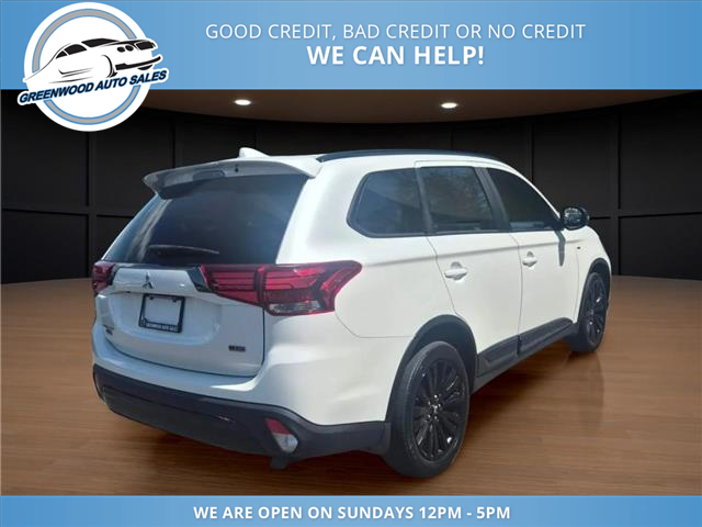 2020 Mitsubishi Outlander Limited Edition (Stk: 20-604094) in Greenwood - Image 5 of 22