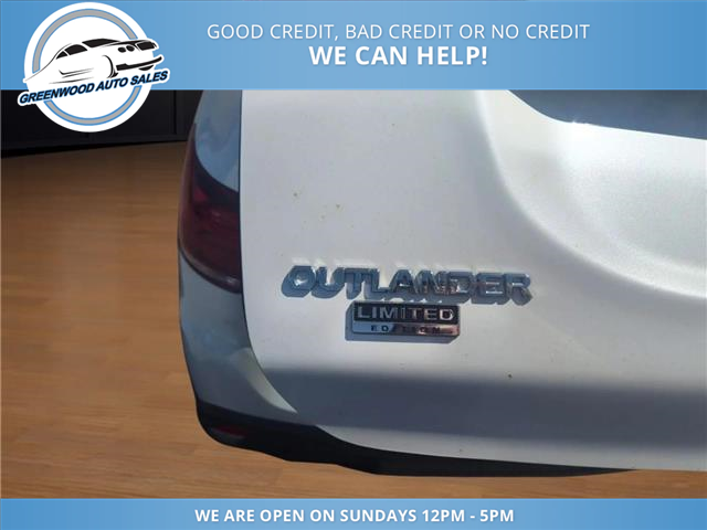 2020 Mitsubishi Outlander Limited Edition (Stk: 20-604094) in Greenwood - Image 8 of 22