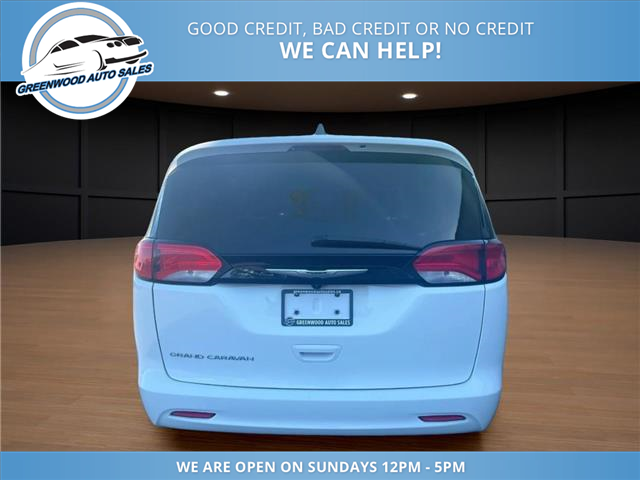 2024 Chrysler Grand Caravan SXT (Stk: 24-140616) in Greenwood - Image 7 of 19