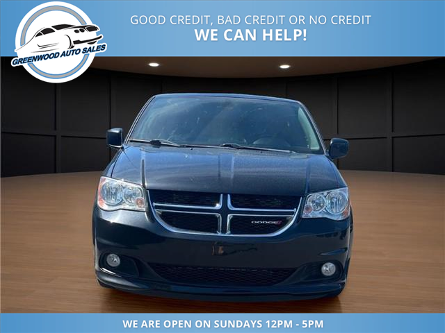 2019 Dodge Grand Caravan 35th Anniversary Edition (Stk: 19-757506) in Greenwood - Image 3 of 18