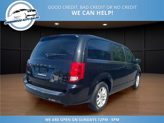 2019 Dodge Grand Caravan 35th Anniversary Edition (Stk: 19-757506) in Greenwood - Image 6 of 18