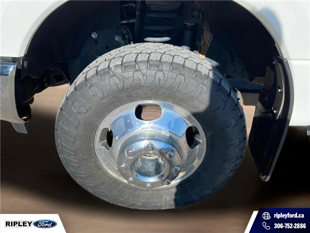 2022 Ford F-350 King Ranch (Stk: 26181A) in Melfort - Image 11 of 16