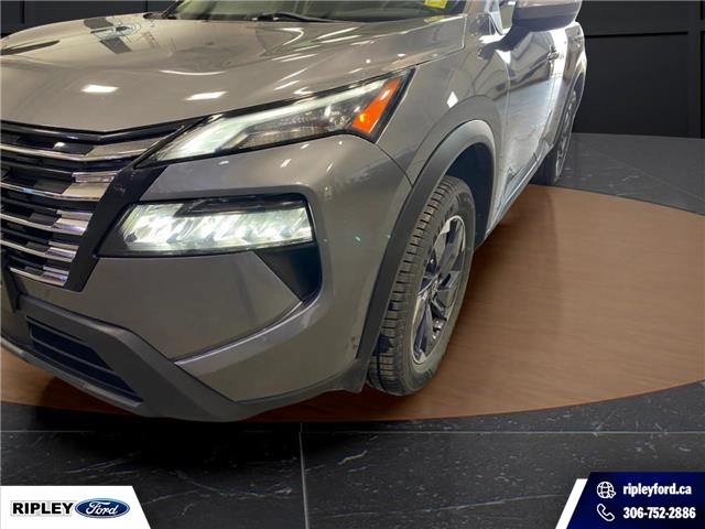 2024 Nissan Rogue SV Moonroof (Stk: P26028) in Melfort - Image 2 of 17