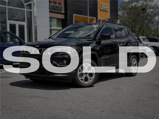 2026 Jeep Compass North (Stk: 267560) in Hamilton - Image 1 of 8