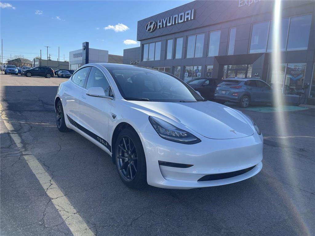 2020 Tesla Model 3 Standard Range Plus - 38,791km