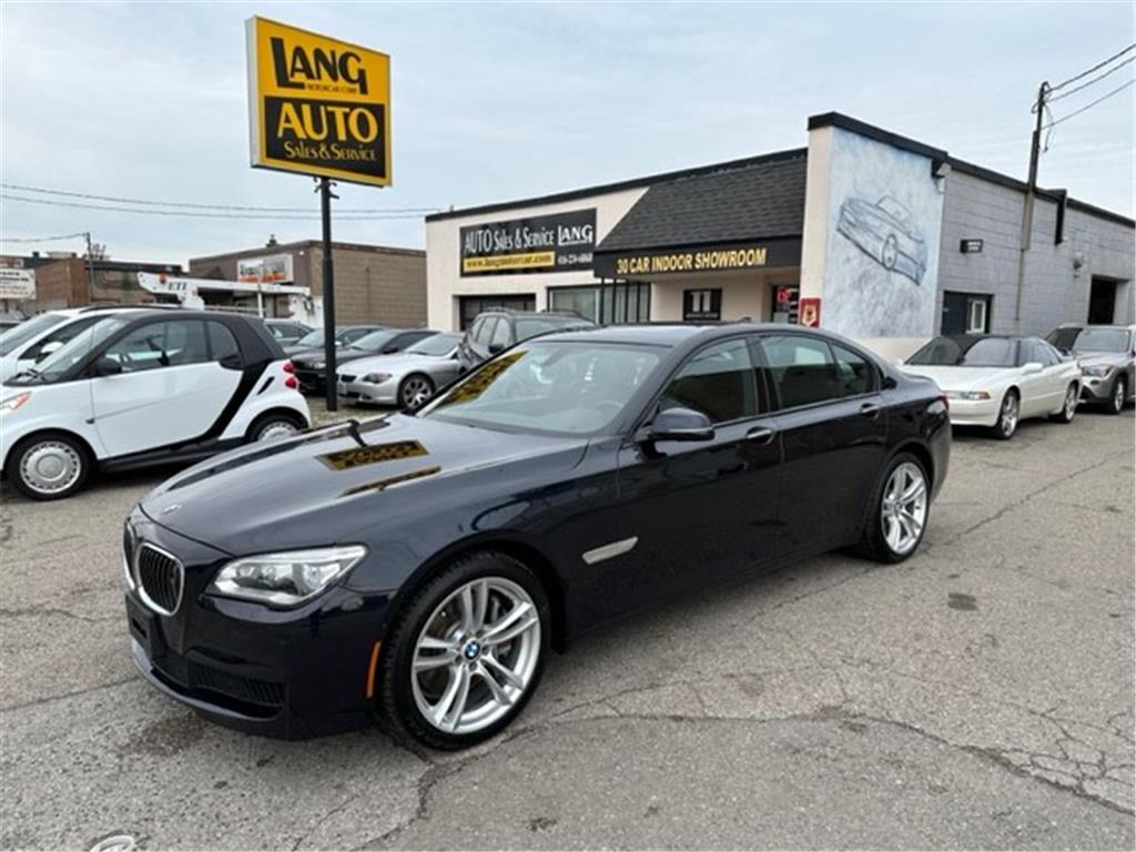 750i