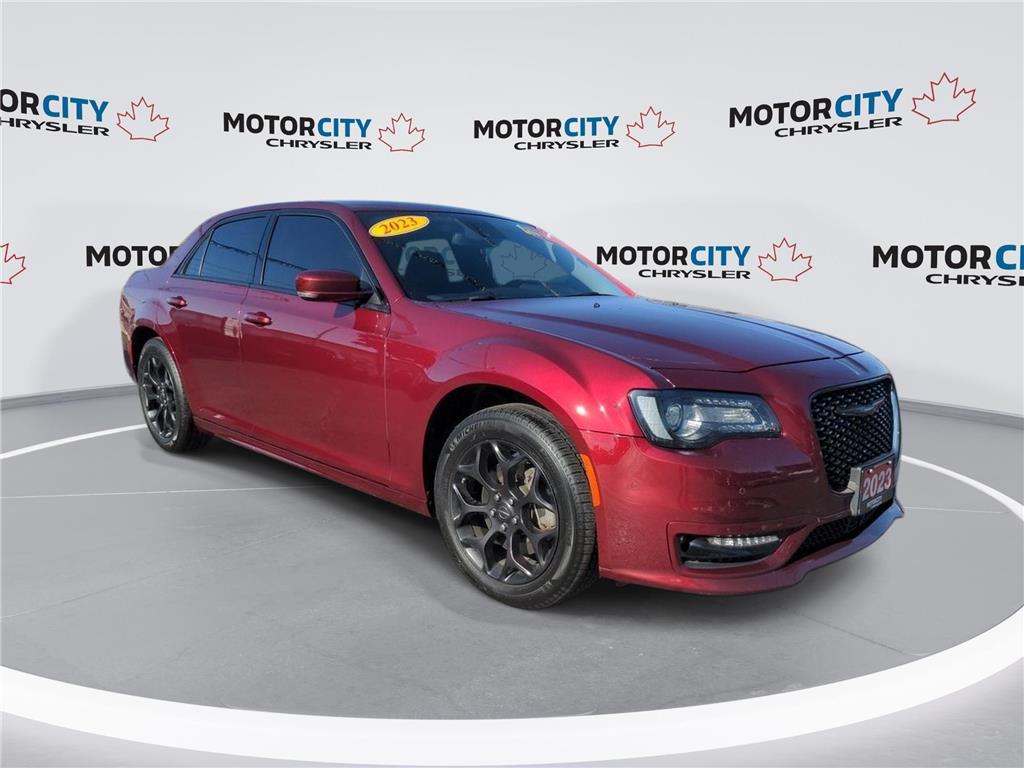 2023 Chrysler 300 Touring-L - 28,083km