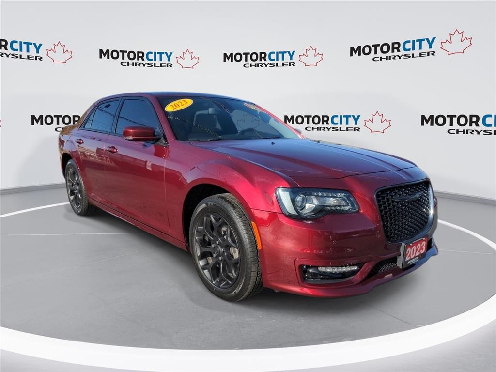 2023 Chrysler 300 Touring-L - 12,461km