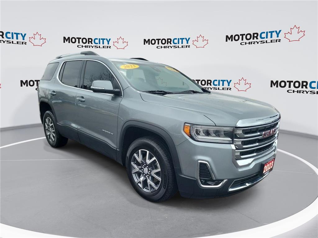 2023 GMC Acadia SLT - 52,506km