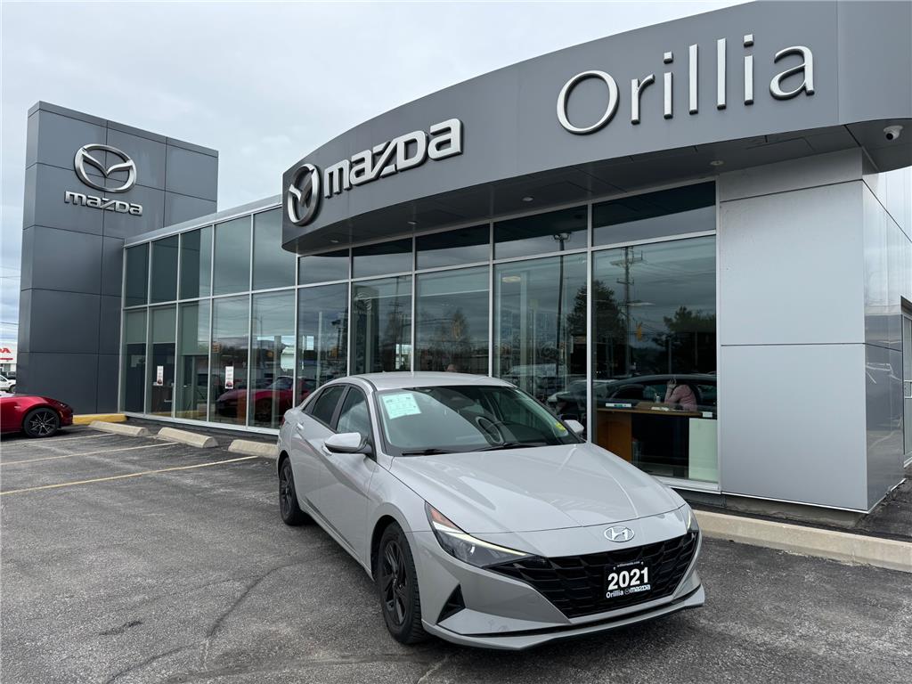 2021 Hyundai Elantra Preferred - 109,035km