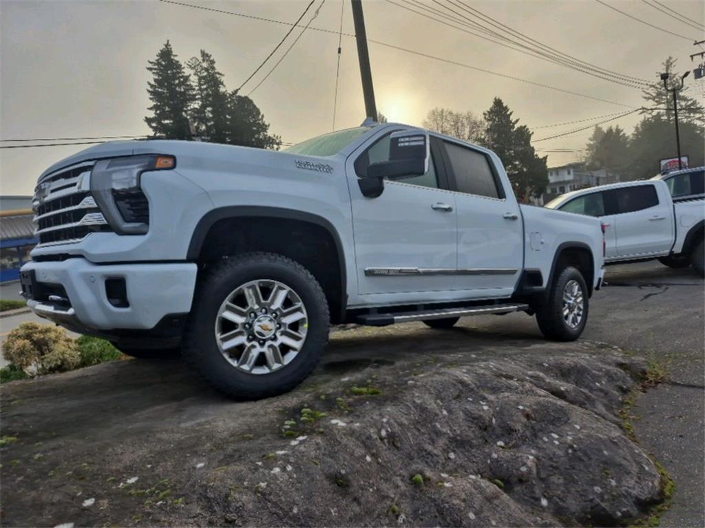 2026 Chevrolet Silverado 3500HD High Country - 4km