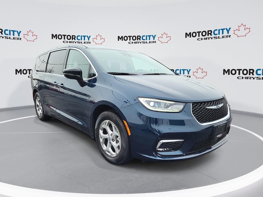 2024 Chrysler Pacifica Limited - 7,037km