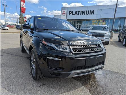 2018 Land Rover Range Rover Evoque HSE (Stk: 8210) in Calgary - Image 1 of 24
