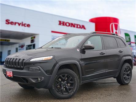 2016 Jeep Cherokee Trailhawk (Stk: P22-008) in Vernon - Image 1 of 17