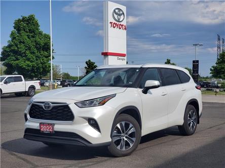 2022 Toyota Highlander XLE (Stk: 22270A) in Bowmanville - Image 1 of 34
